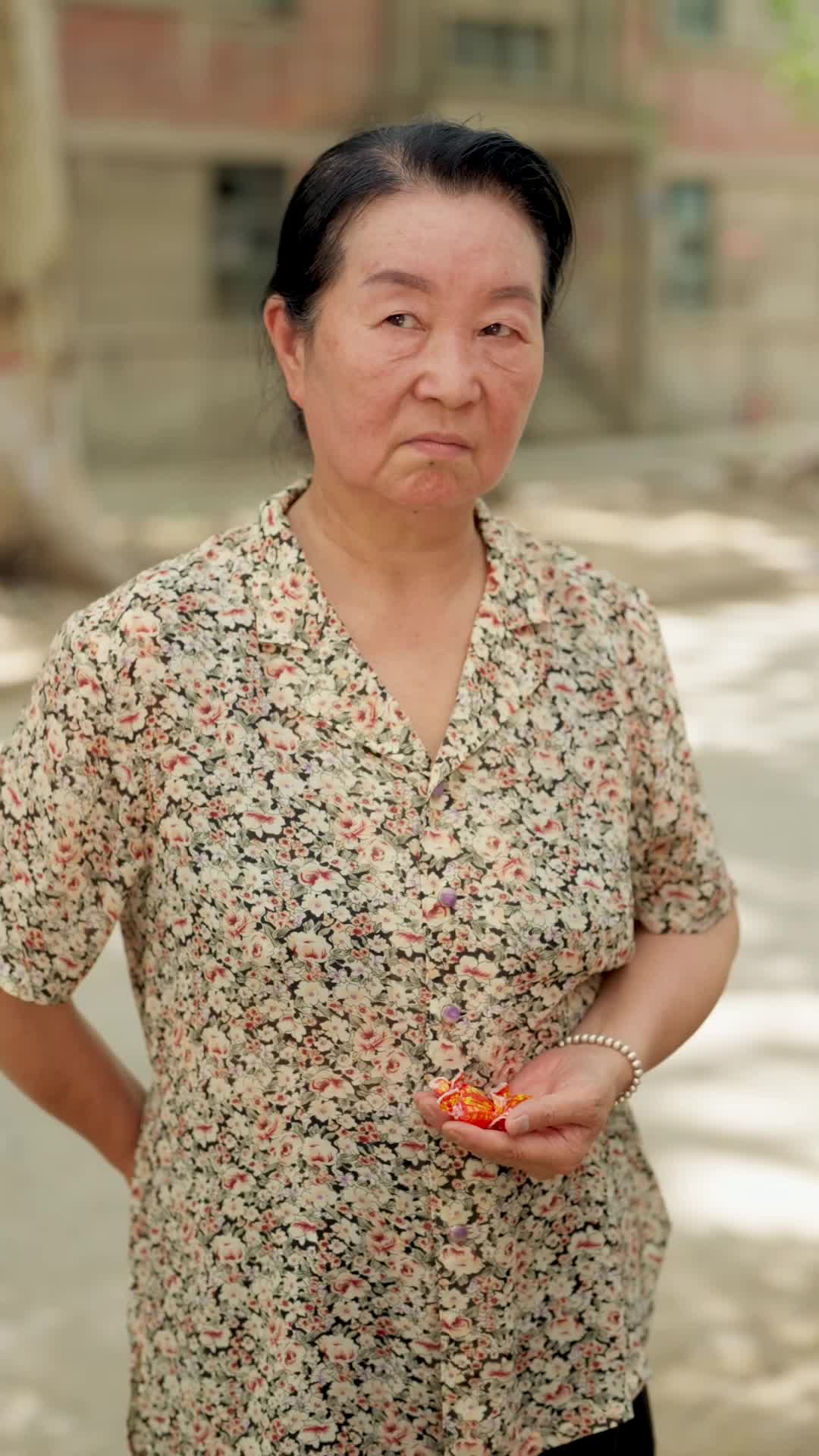 Episode 5 - Runaway Bride, Master Tailor